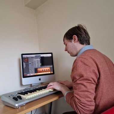 Oscar175 - Freelance Composer