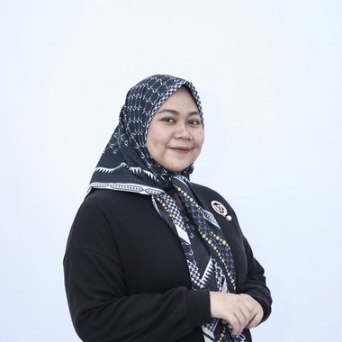Riene C. - Freelance Wardrobe