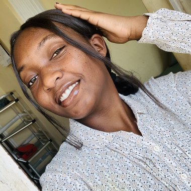 Mitshel M. - Freelance Web Developer