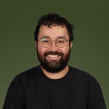 Jonathan R. - Freelance Web Designer