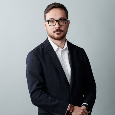 Mathias V. - Freelance Developer