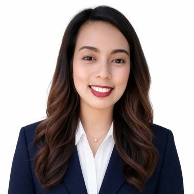 Rosa D. - Freelance Social Media Manager