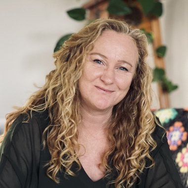 Anna - Freelance Brand Designer