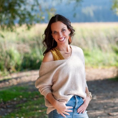 Lovingthepnw03 - Freelance Web Designer