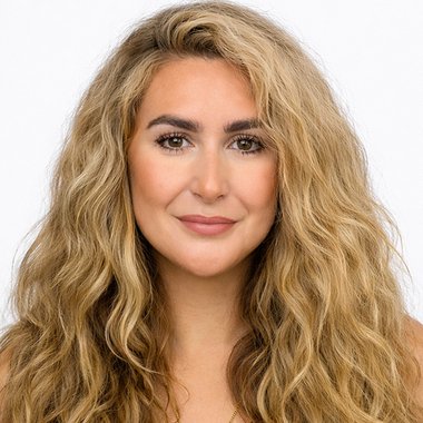 Hayley M. - Freelance Designer