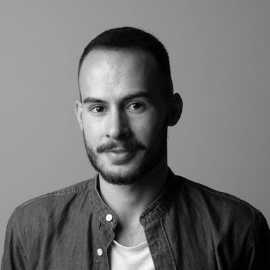 Simone F. - Freelance Ui Designer