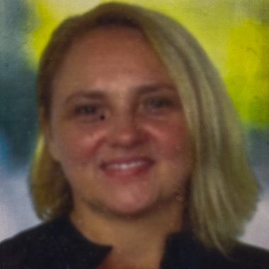 Joanna B. - Freelance Presentation Designer
