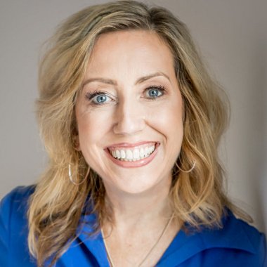 Vera M. - Freelance Voiceover Artist