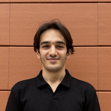 Kaan A. - Freelance Data Visualizer