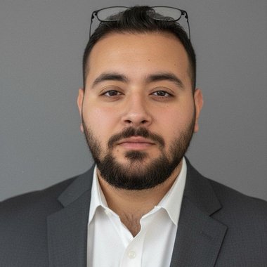 Yusuf T. - Freelance Brand Designer