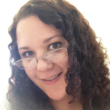 Elzaan C. - Freelance Brand Designer