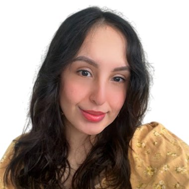 Maria C. - Freelance Social Media Manager