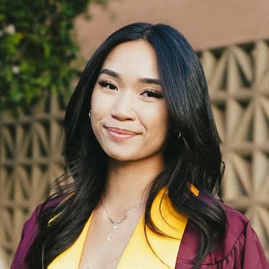 Isabella P. - Freelance 1st Assistant Director