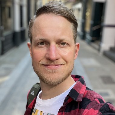 Daniel G. - Freelance Video Editor