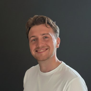 Ryan W. - Freelance Social Media Freelancer