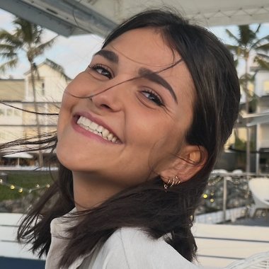 Juliette D. - Freelance Content Creator