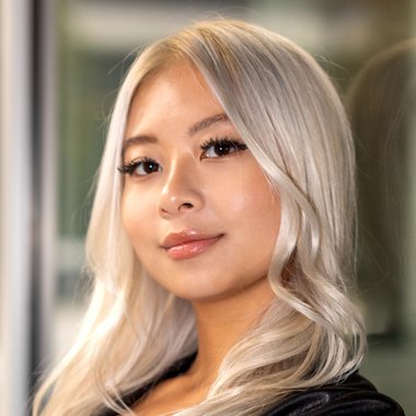 Maxine D. - Freelance Social Media Freelancer