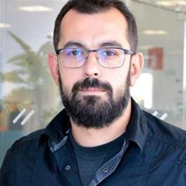 Alexandru B. - Freelance Graphic Designer