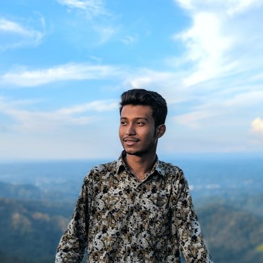 Saimum - Freelance Graphic Designer