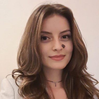Inci E. - Freelance 3d Designer