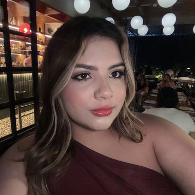 Maria Y. - Freelance Videographer