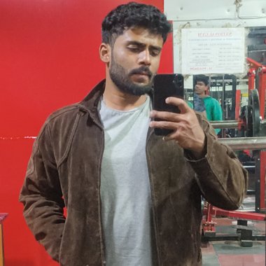 Niyaz H. - Freelance Web Developer