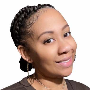 Jennifer L. - Freelance Writer