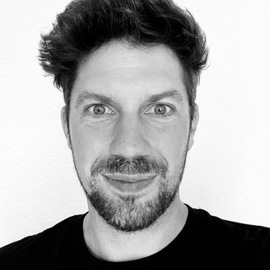 Sascha R. - Freelance Designer