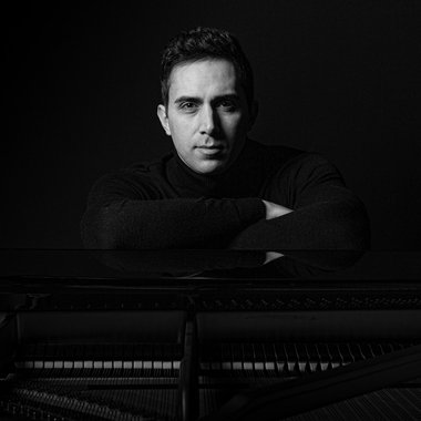 Maxwell R. - Freelance Composer
