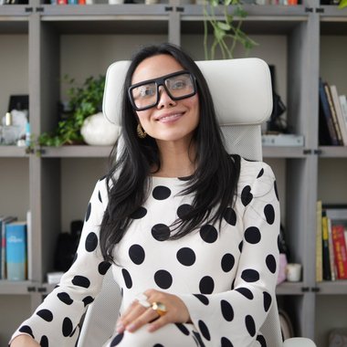 Monica Y. - Freelance Presentation Designer