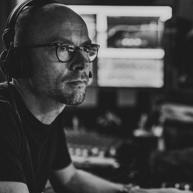 Chris B. - Freelance Presenter