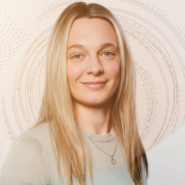 Adele T. - Freelance Digital Marketer