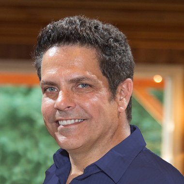 Don J. - Freelance Graphic Designer