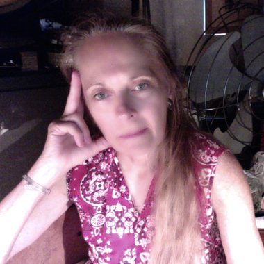 Mary O. - Freelance Packaging Designer