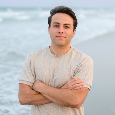 Isaac R. - Freelance Film Producer