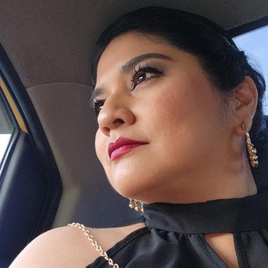 Andrea B. - Freelance Voiceover Artist