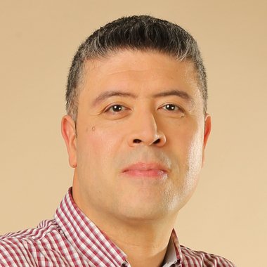 Dwight S. - Freelance Banner Ad Designer