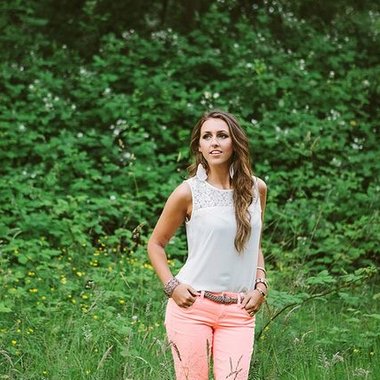 Diana V. - Freelance Ugc Creator