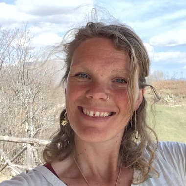 Catherine H. - Freelance Community Manager