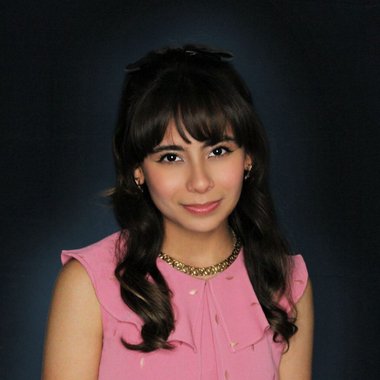 Natallie - Freelance Graphic Designer