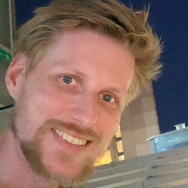 Anderson J. - Freelance Developer