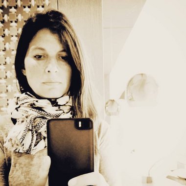 Andrea O. - Freelance Designer