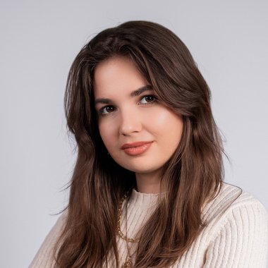 Anastasia D. - Freelance Social Media Manager