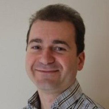 Ian R. - Freelance Developer