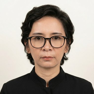 Melody L. - Freelance Artworker