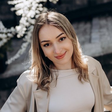 Kate - Freelance Ai Prompt Engineer