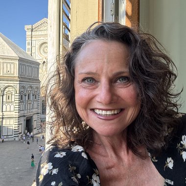 Tracey B. - Freelance Artworker
