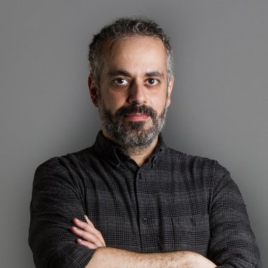 Mike M. - Freelance Graphic Designer