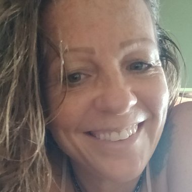April F. - Freelance Graphic Designer