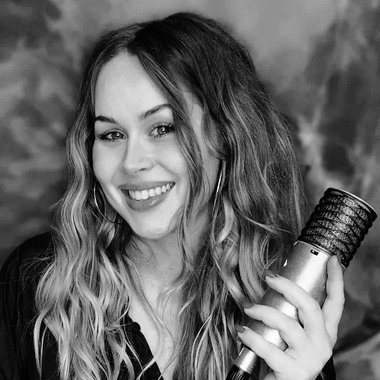 Evelina F. - Freelance Podcast Producer